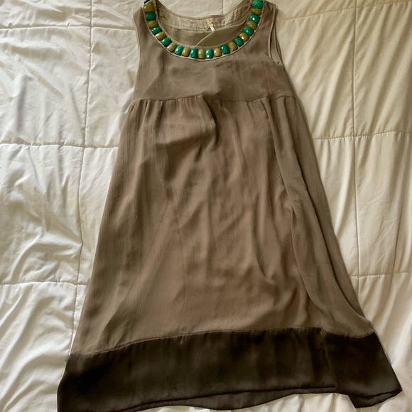Cute party dress with beaded neckline - Picture 8 of 8